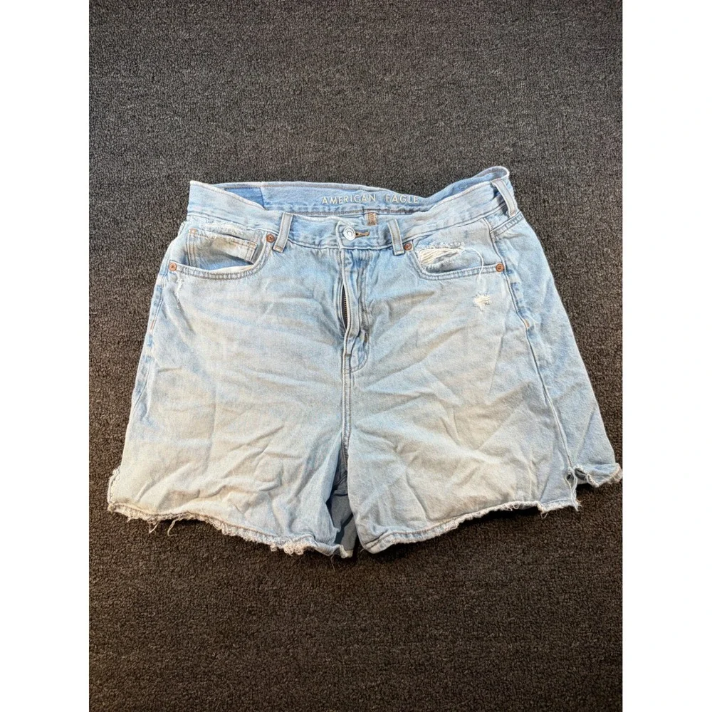 American Eagle Highest Rise Baggy Shorts Light Wash Distressed Denim Size 10